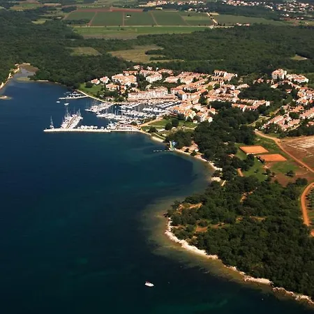 In With Air Conditioning, Wifi, Washing Machine 4990-1 Apartament