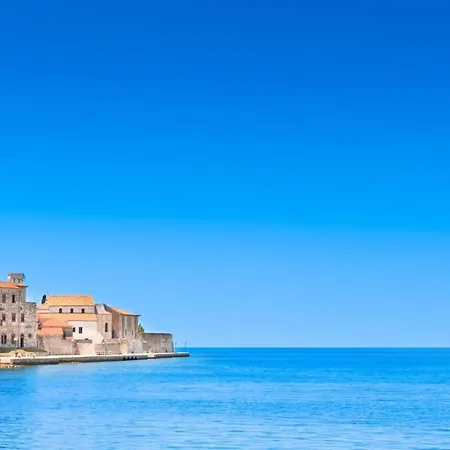 In With Air Conditioning, Wifi, Washing Machine 4990-1